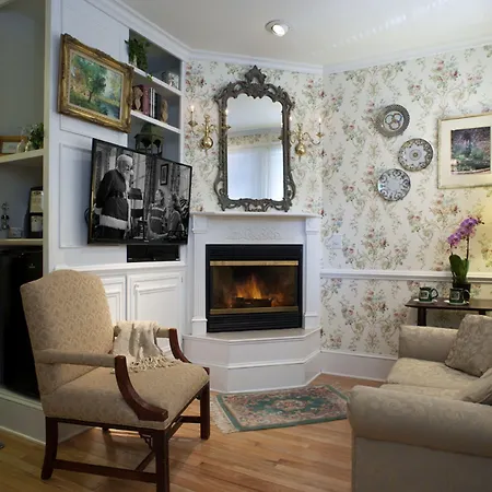 Abbington Green Bed & Breakfast Inn-3